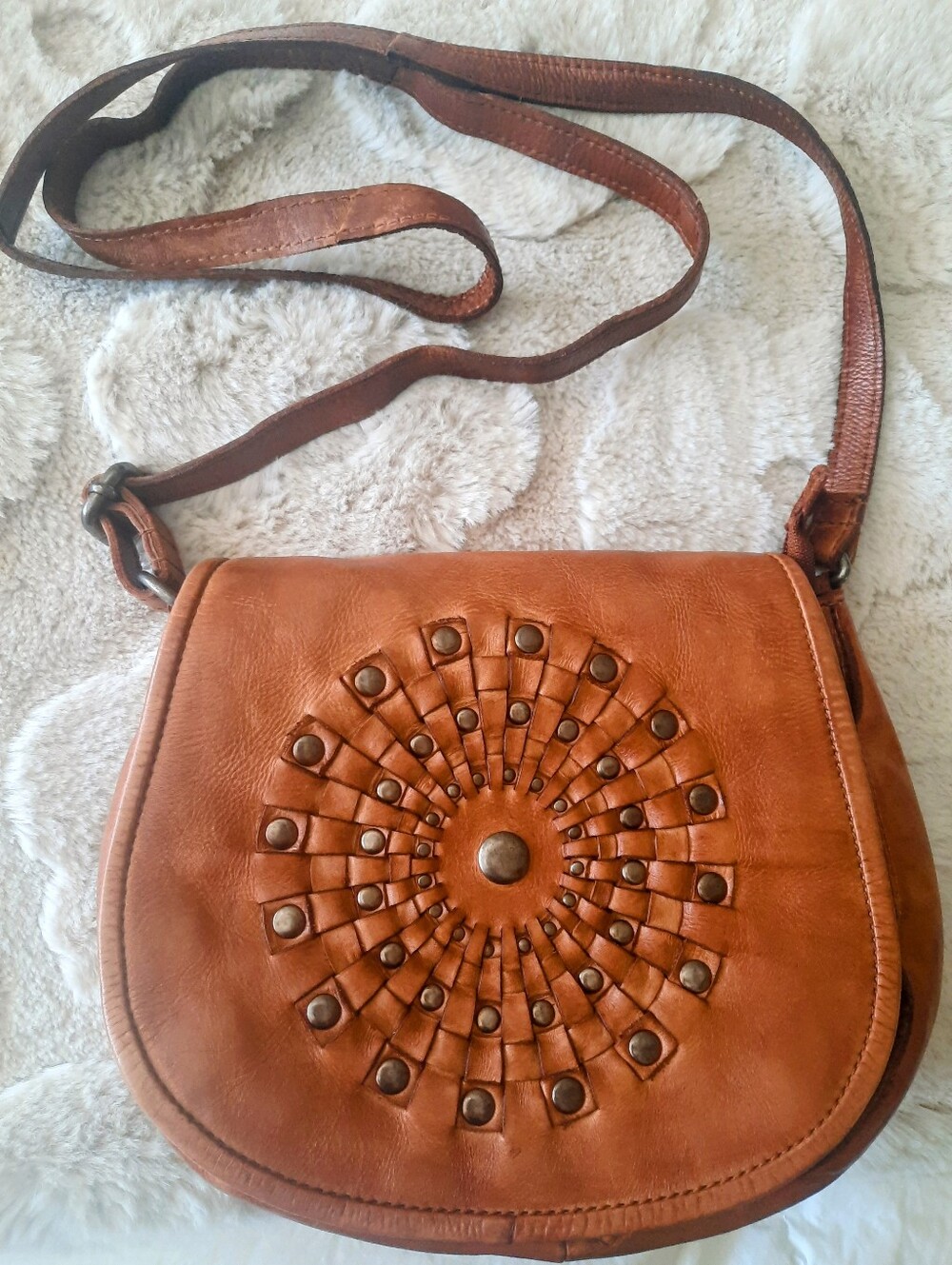Vilenca Holland Studded Leather Crossbody